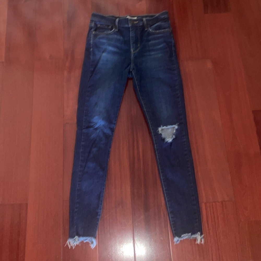 Levis Womens Jeans 26 High Rise Super Skinny 720 Dark Blue Distressed Denim